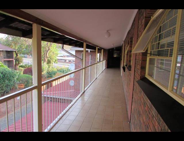 2 BEDROOM APARTMENT FOR SALE IN WHITE RIVER CENTRAL